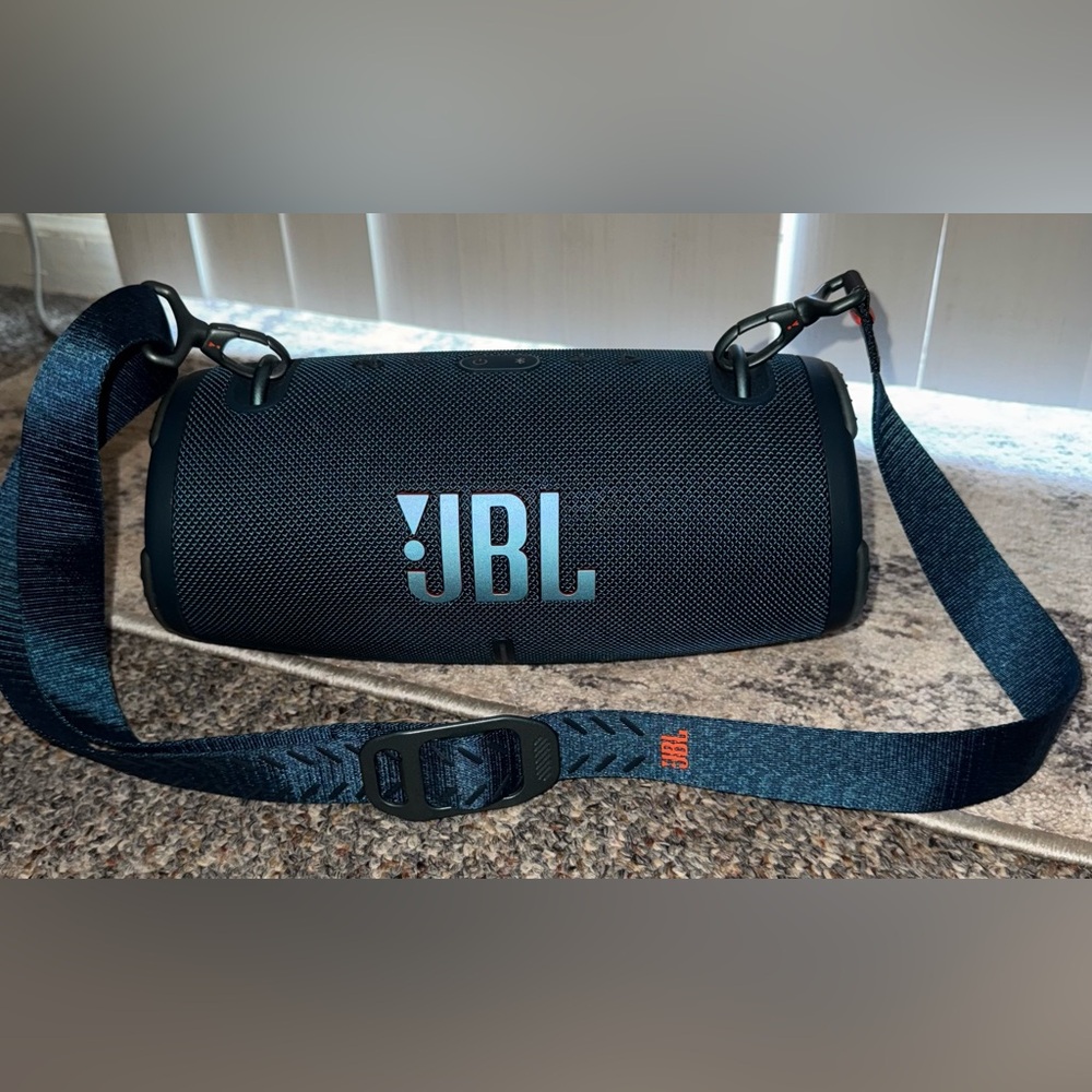 JBL speaker